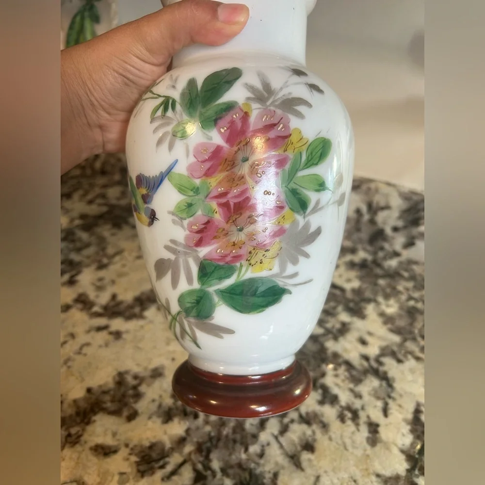 Vintage hand painted vase‎ floral ceramic eggshell chinoiserie Homedecor